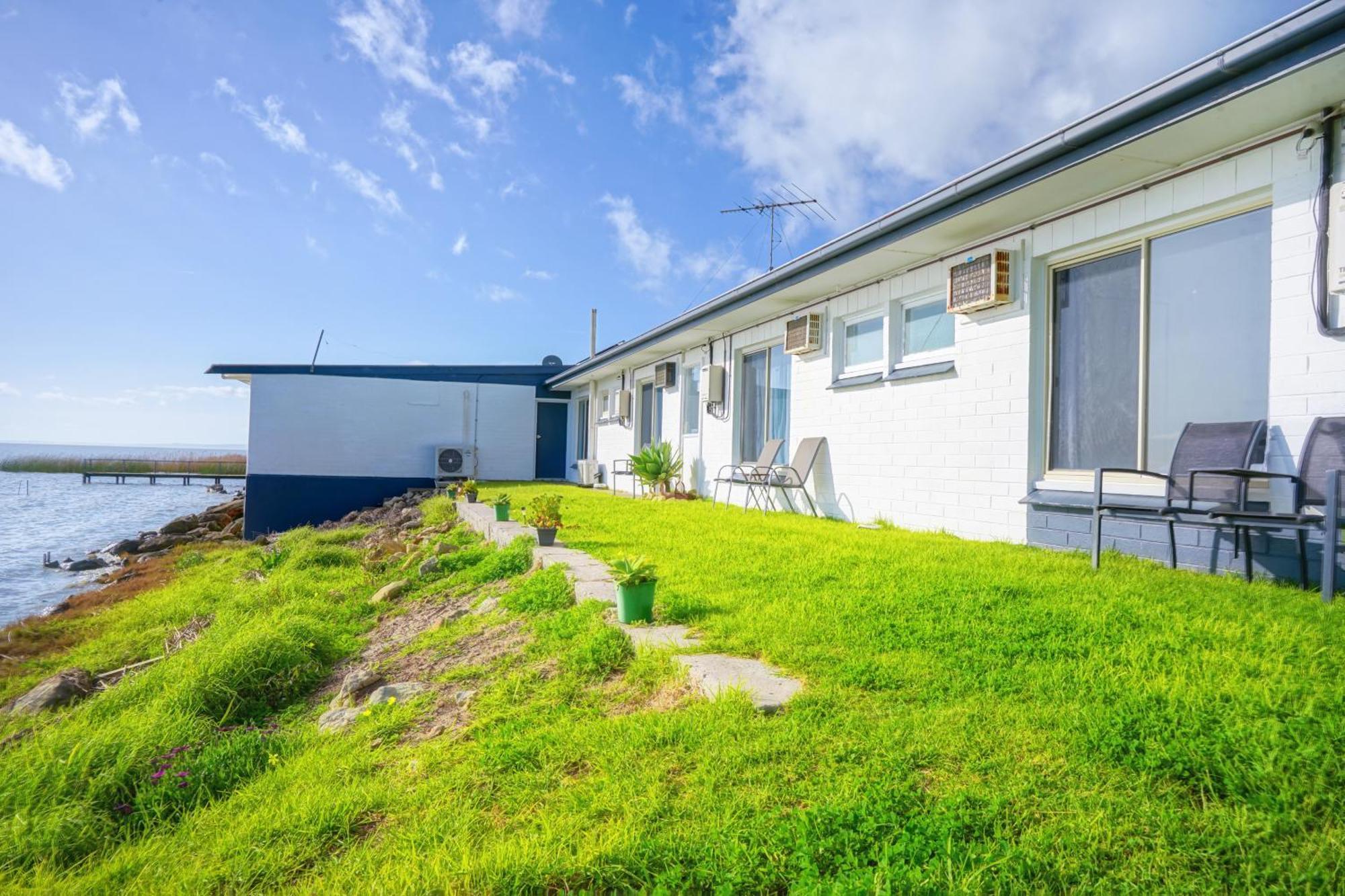 Meningie Waterfront Motel Exterior foto